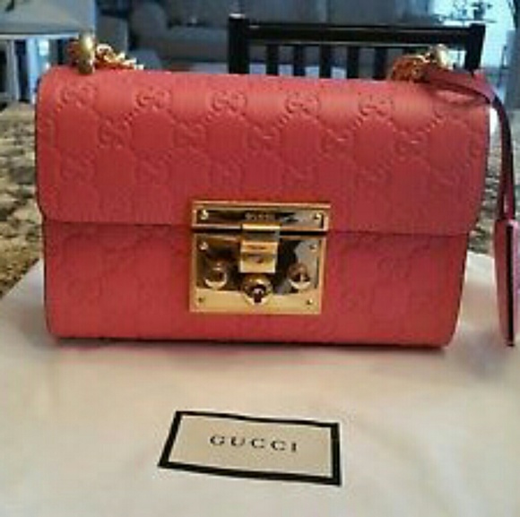 gucci signature padlock bag